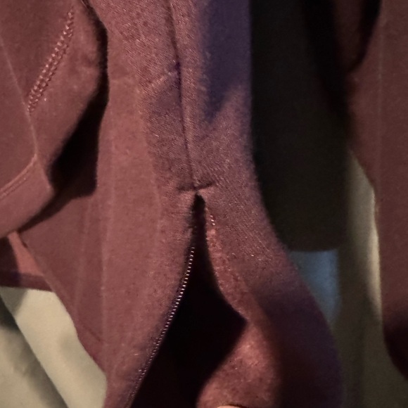 Asymmetrical Athleta top - Picture 2 of 6